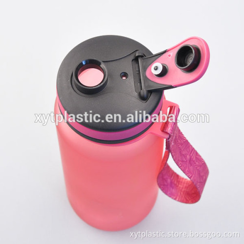 BPA FREE 650ML tritan bottle high quality tritan bottle with fast flowing spout, carrying lanyard